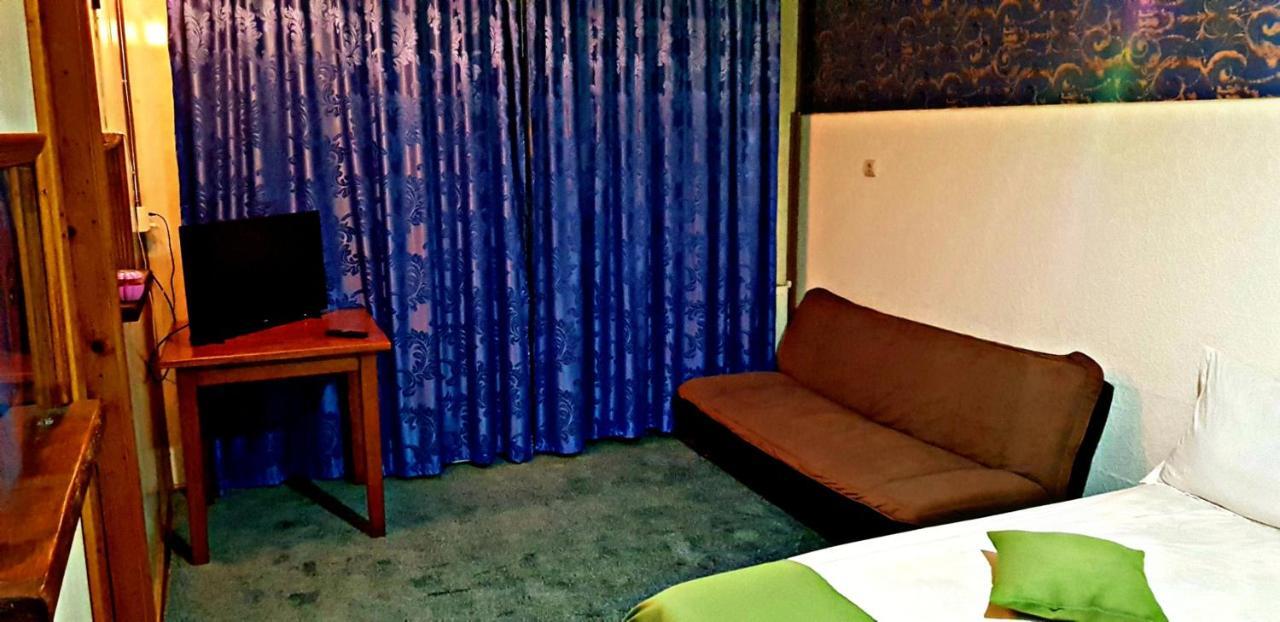 Pensiunea Micutul Vrajitor Arefu Exteriér fotografie
